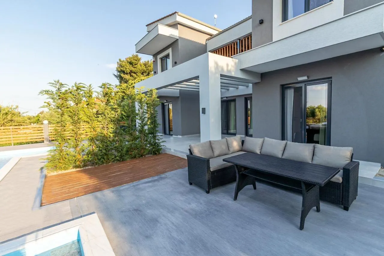 Assos Luxury Villas Pefkochori Greece